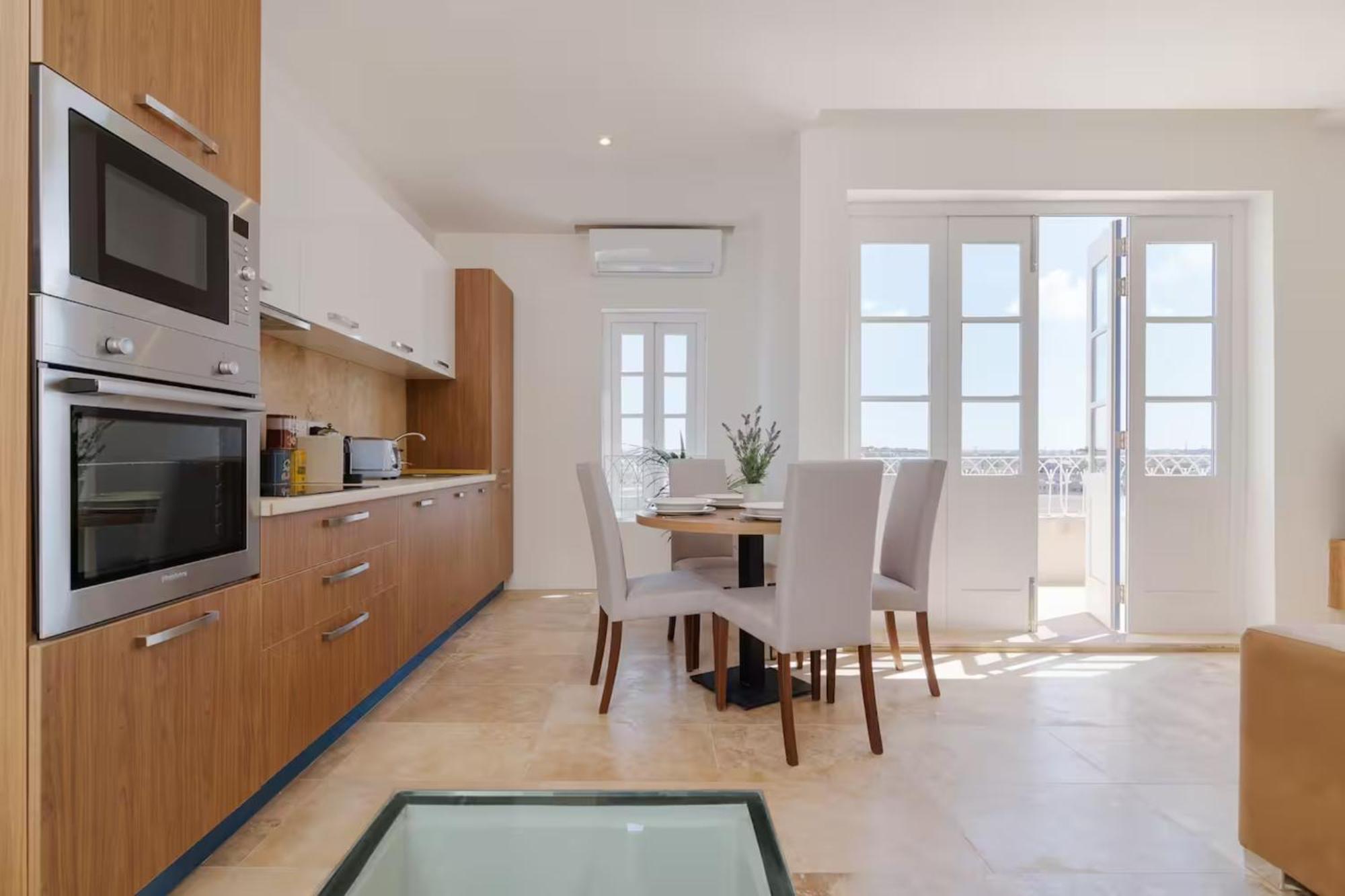 Rare Seaview Penthouse - Garden View - Wifi Apartment Valletta
